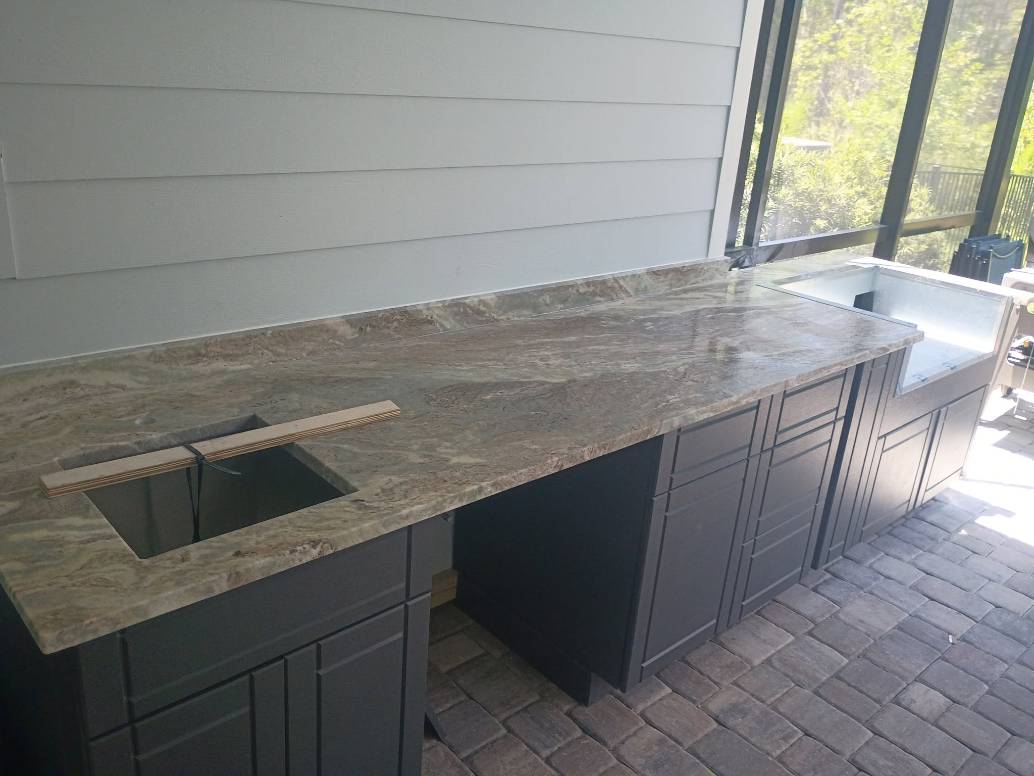 Outdoor Kitchens